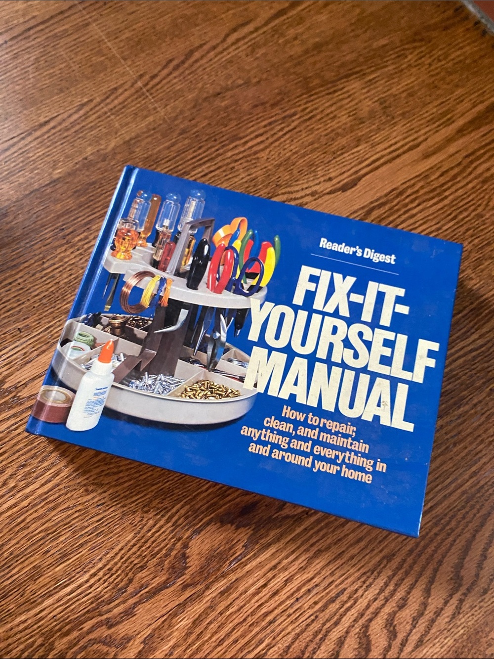 Vintage Reader's Digest Fix-It-Yourself Manual Book